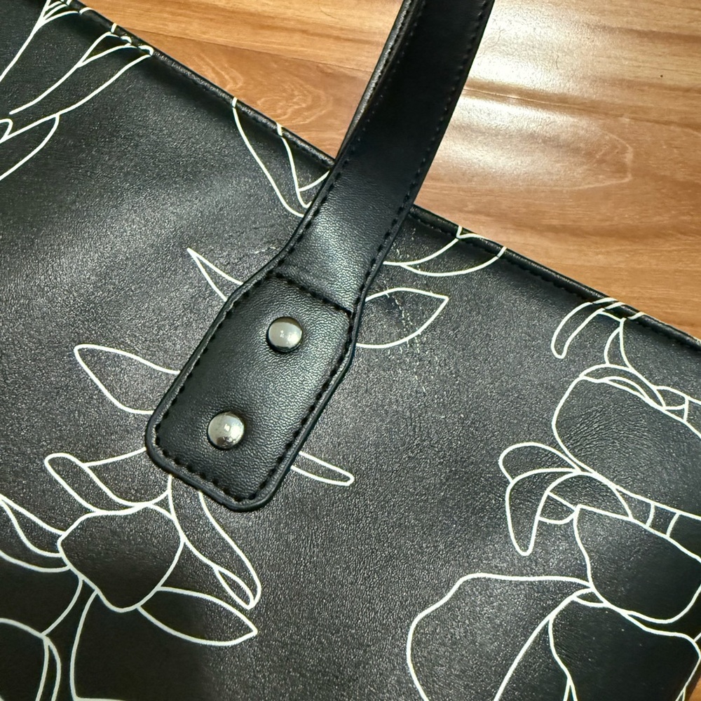 Lei Print Tote Bag - Picture 2 of 9